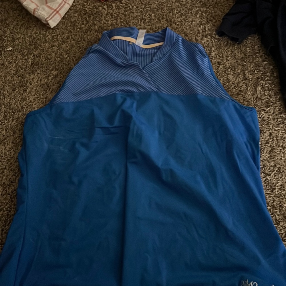 Ladies golf attire